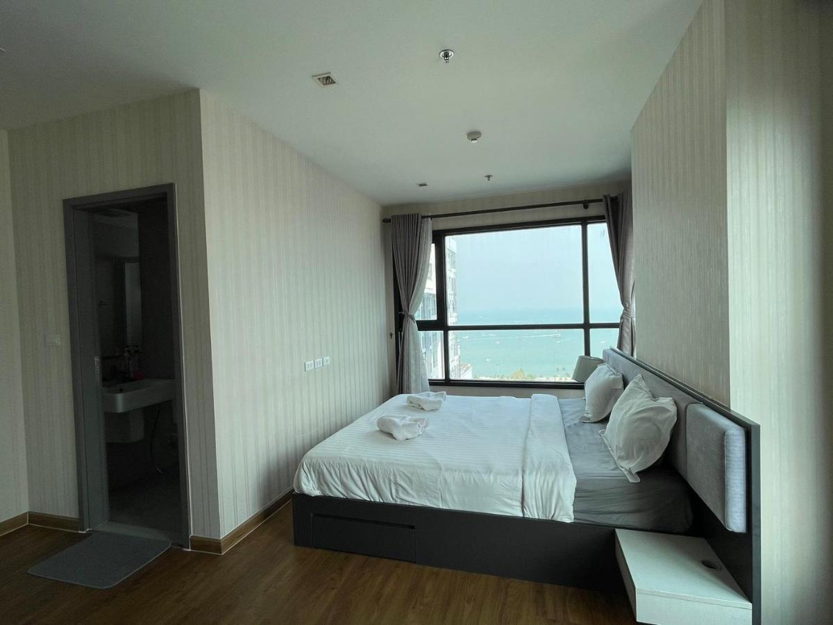 The Base Pattaya Aparthotel Exterior photo